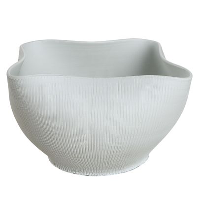 Gigi, Décor, Vases